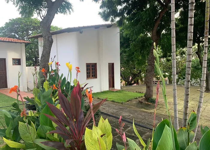 Morro Branco Suites - Hospedaria Morro Branco
